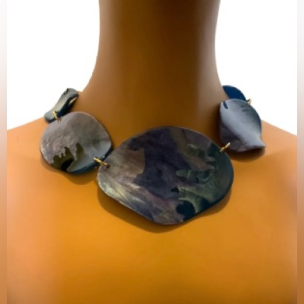 🌺Blue Resin Statement Necklace & Earring Set